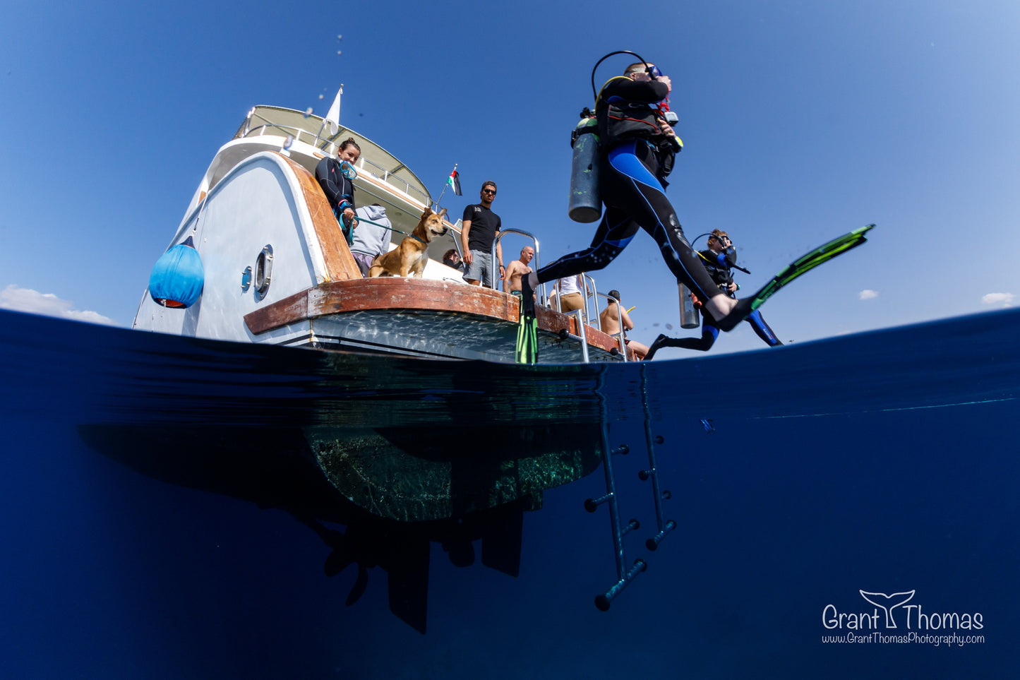 Boat Diver